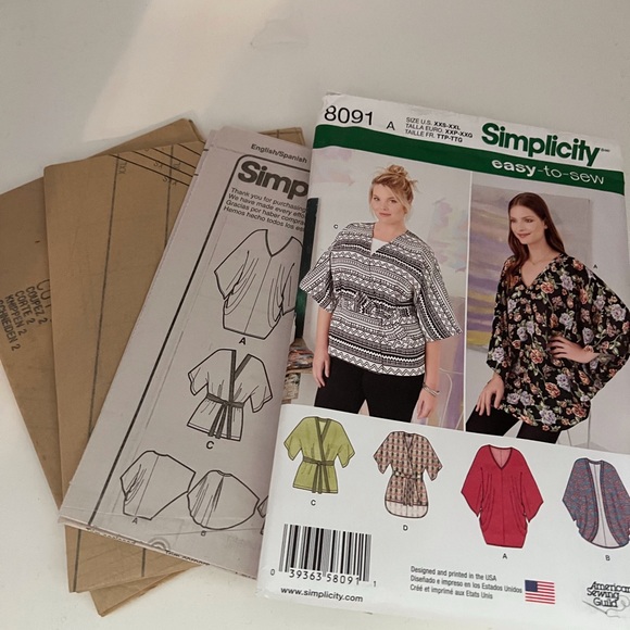 Simplicity Pattern 8091 Easy to Sew Kimono - Picture 5 of 7